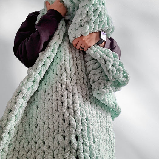 Chunky Knit Blanket - Light Aqua